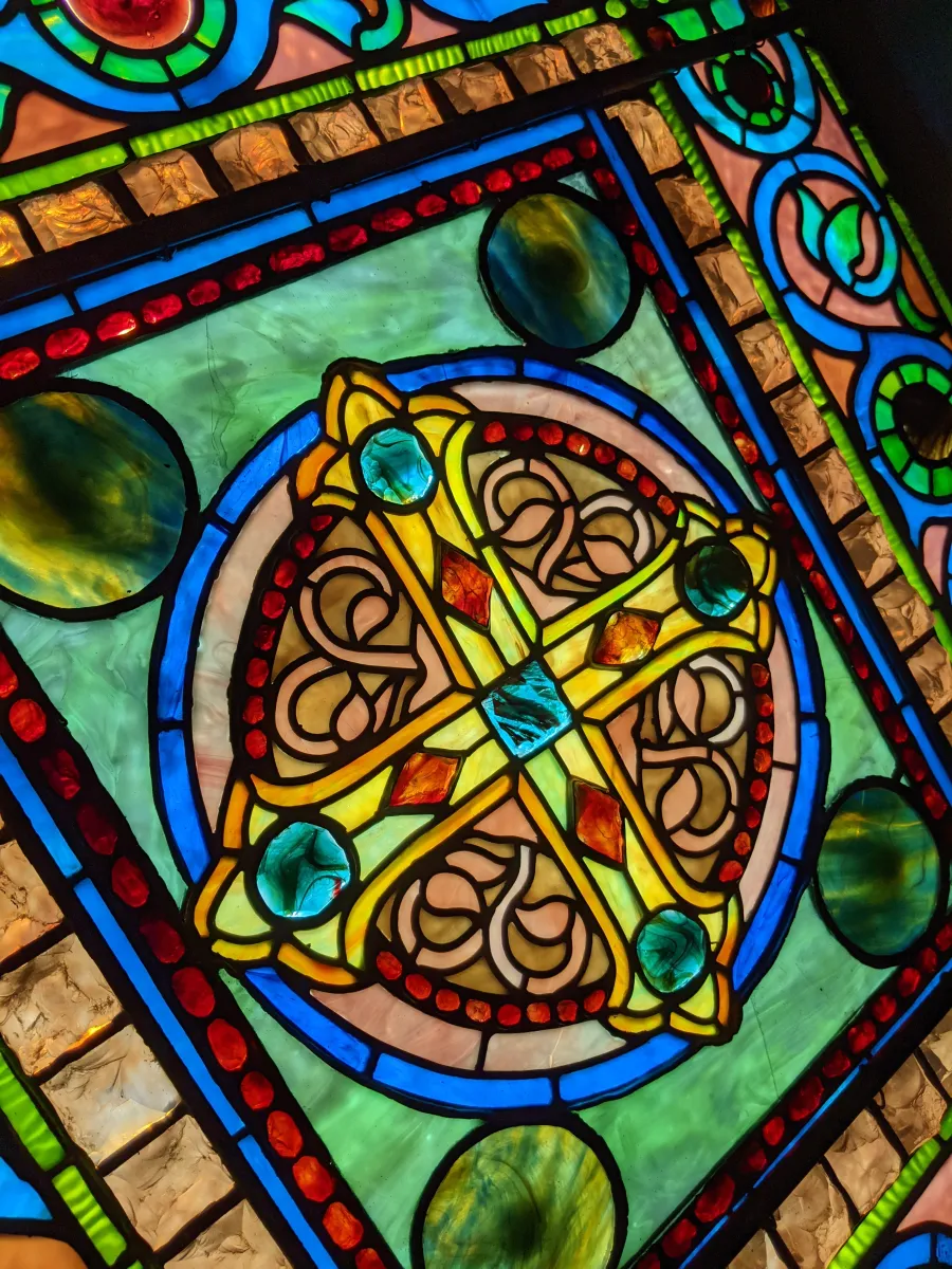 The Professional Home of American Stained Glass | The Stained